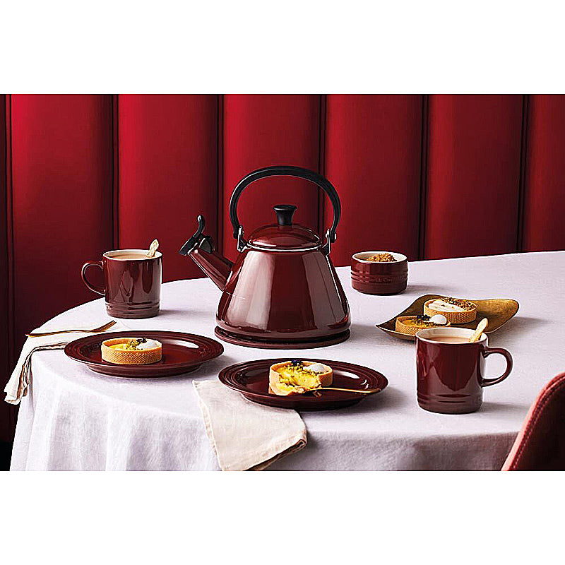Le Creuset Wasserkessel Kone Garnet