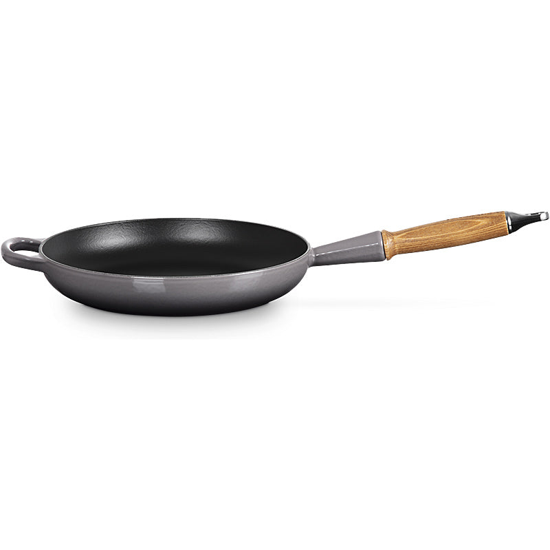 Le Creuset Signature frying pan with wooden handle, 26 cm, Flint