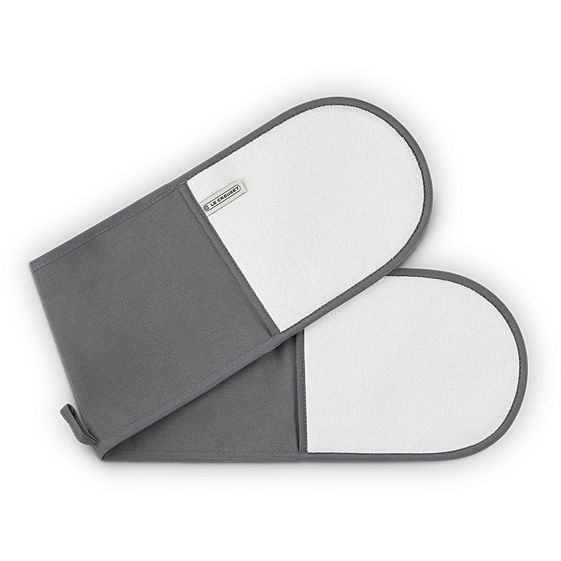 Le Creuset double glove Flint