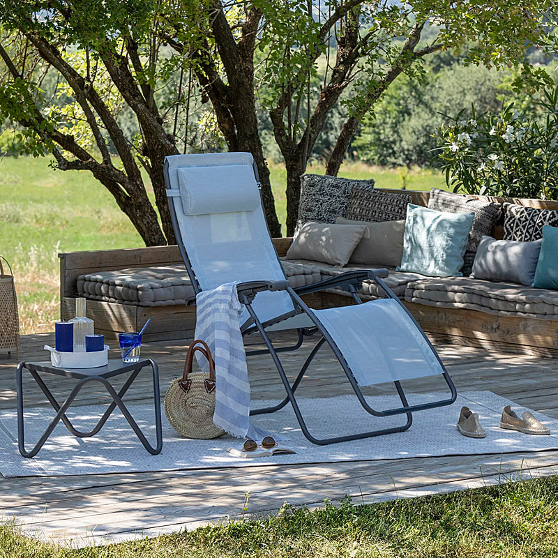 Lafuma RSXA Relaxing Chair Color Ciel Cover Batyline LFM2035-9711