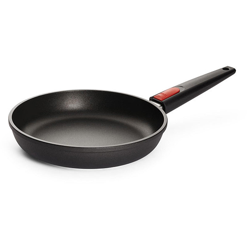 WOLL NOWO INDUCTION LINE cast iron pan, 24 cm Ø; 5 cm high; with removable handle 1524IL