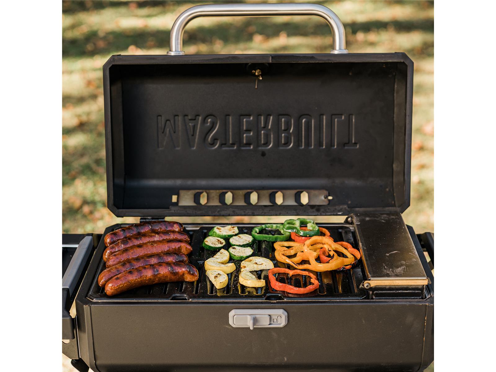 Masterbuilt - Portable Charcoal BBQ inkl. Untergestell MB20040822