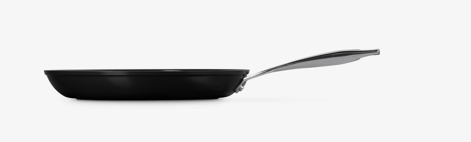 Le Creuset Essential Keramik-Antihaft Pfanne flach 28 cm