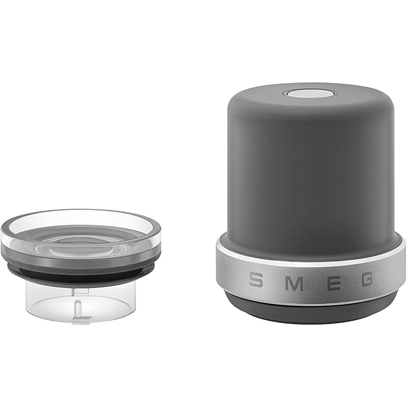 SMEG Vakuumpumpe + Adapter mit 4 x Batterien AA für High Performance Standmixer BLC01 VPC01