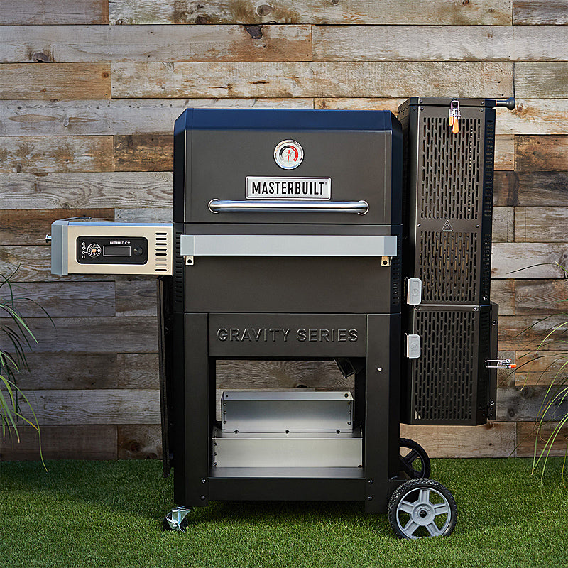 Masterbuilt Digital Charcoal Grill + Smoker Gravity Series 800 Griddle