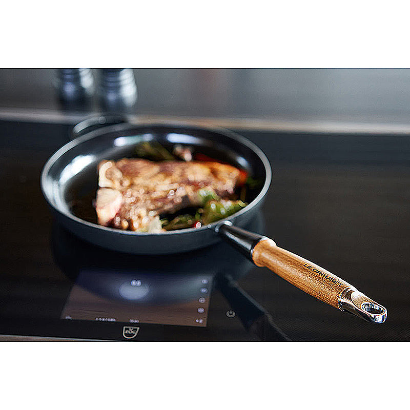 Le Creuset Bratpfanne Signature 26 cm Schwarz