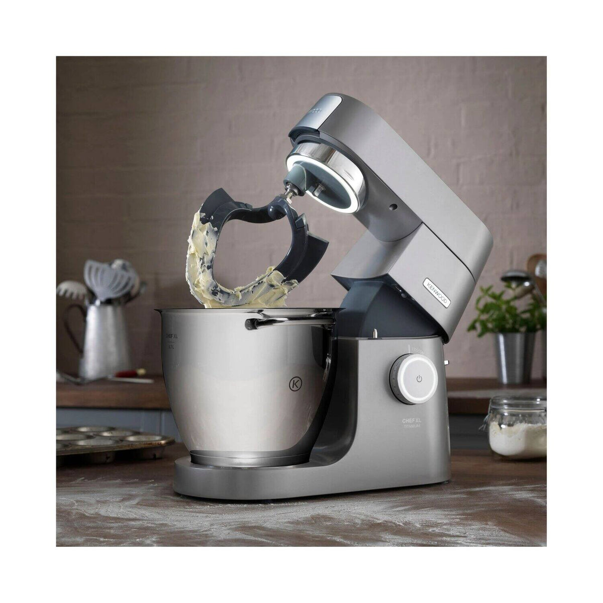 Kenwood Flexi-Rührelement AT502 im Einsatz mit Buttercreme