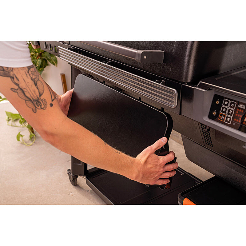 Traeger Woodridge Pro Pellet Grill
