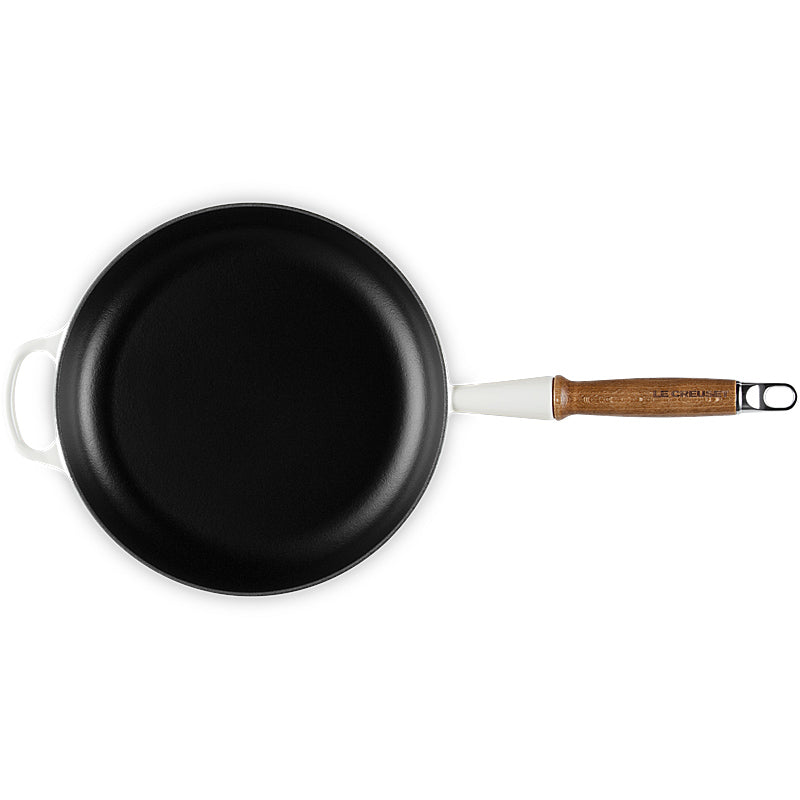 Le Creuset Bratpfanne mit Holzgriff Signature 26 cm Meringue