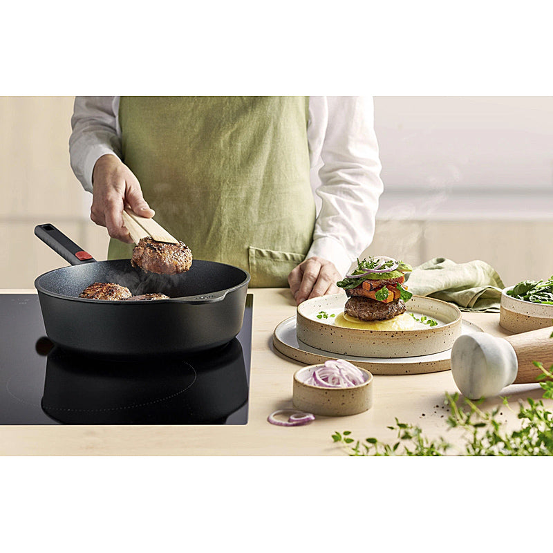 WOLL Eco Logic QXR Guss-Hochrandpfanne Ø 24 cm - 2,5L, PFAS-frei, abnehmbarer Griff, Induktion
