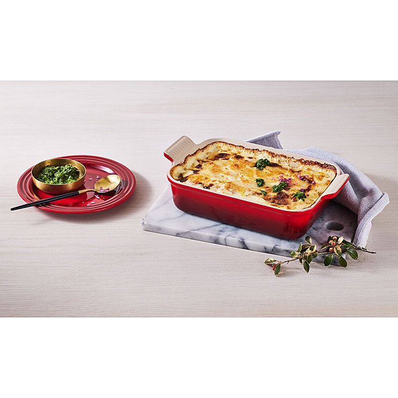 Le Creuset Baking Dish 23 cm Cherry Red
