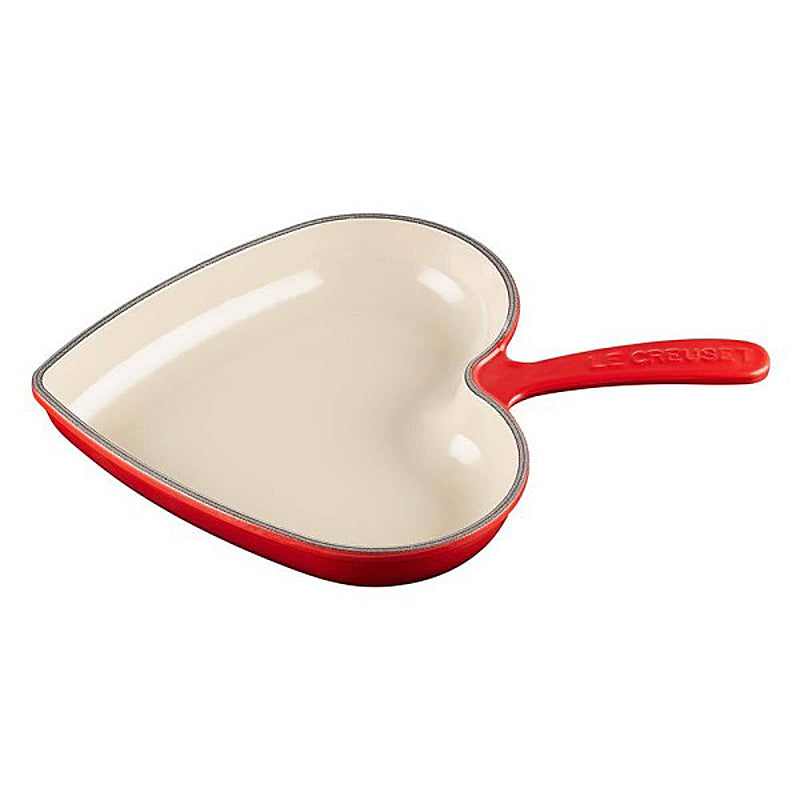 Le Creuset Brat- und Servierpfanne in Herzform 26 cm Kirschrot