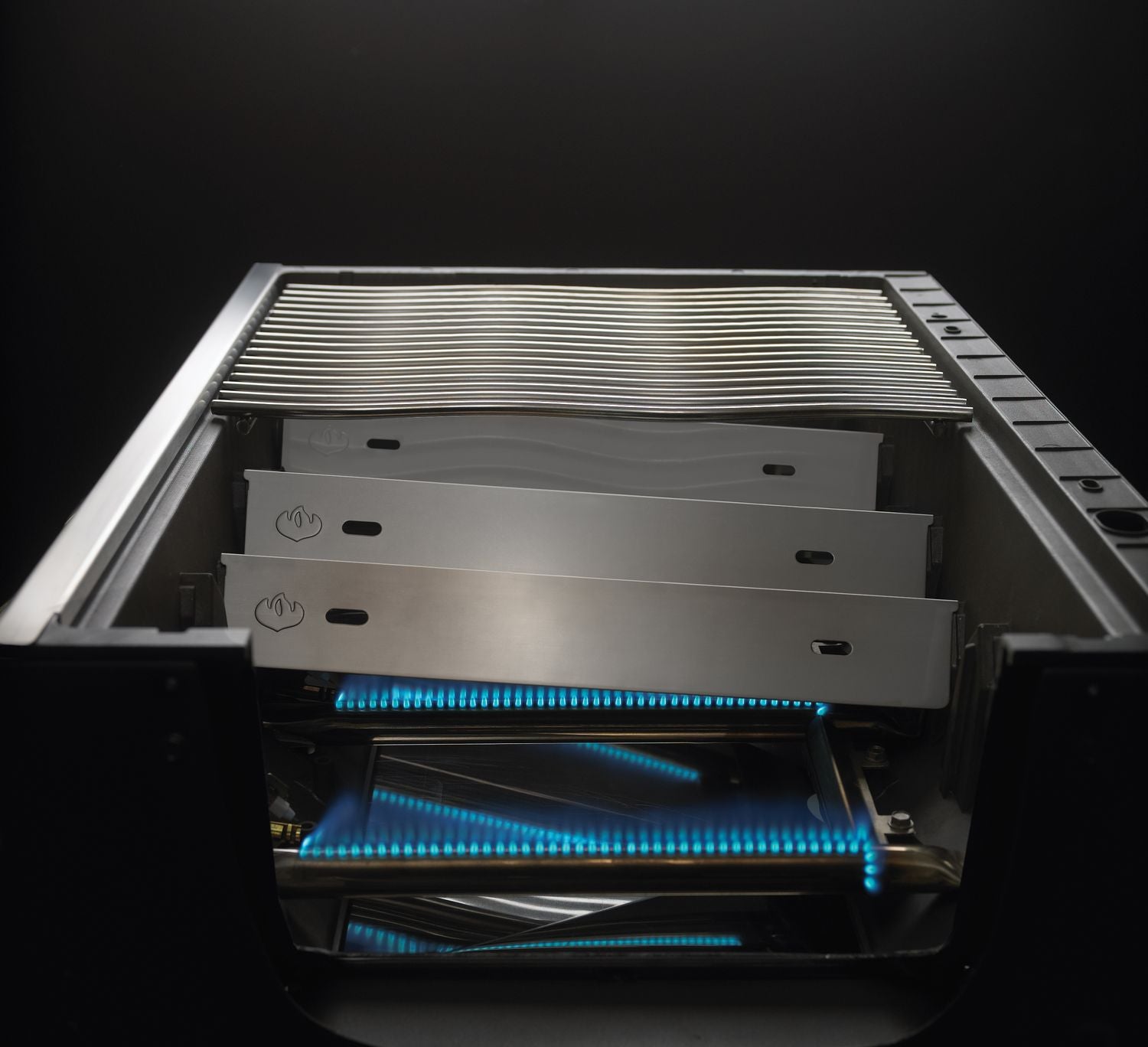 Napoleon P665RSIBPK Gasgrill Prestige 665 Schwarz Safety Glow und Sizzle Zone