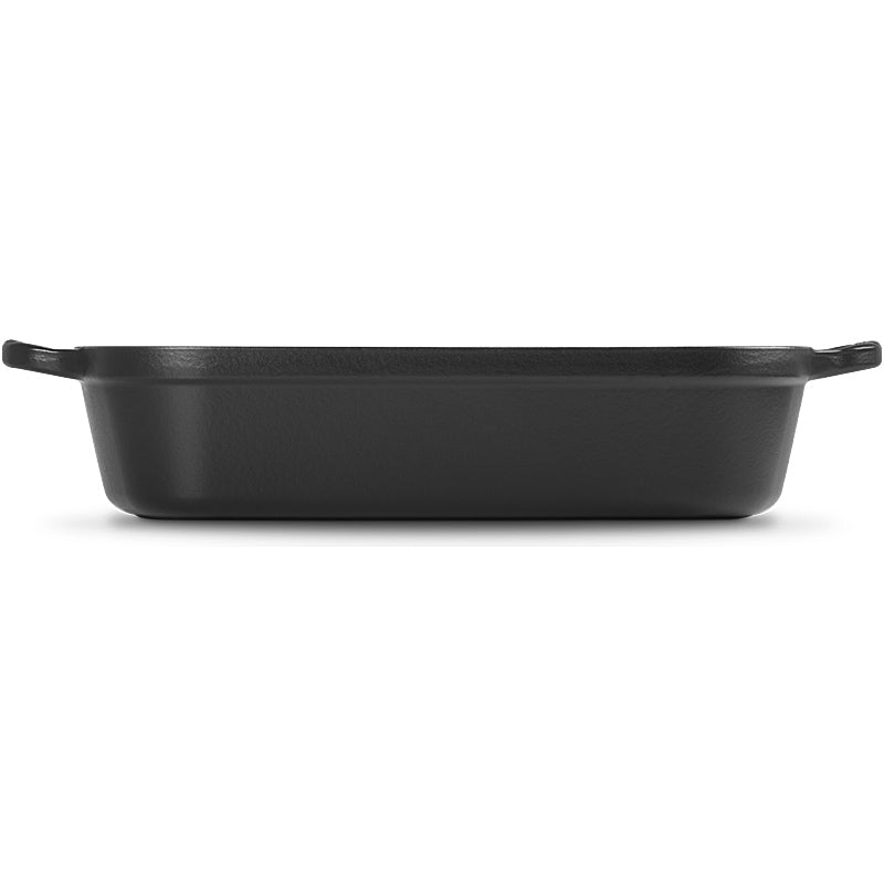 Le Creuset Signature rectangular roasting tin 37cm matte black