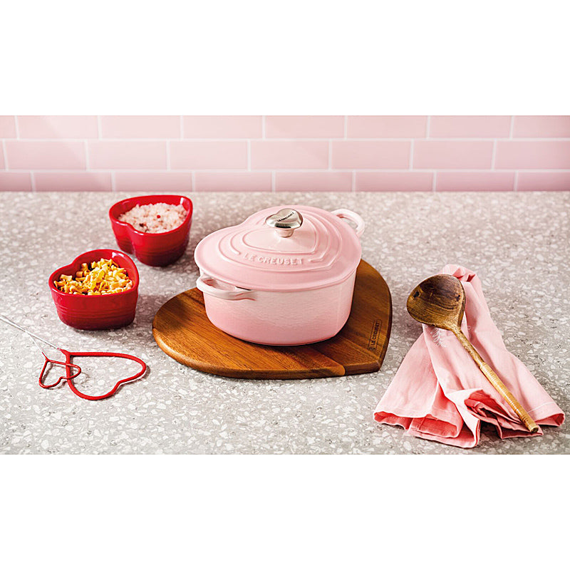 Le Creuset Herzbräter mit Herzknauf 20 cm Shell Pink