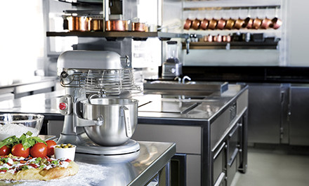 kitchenaid-kueche-mit-maschine