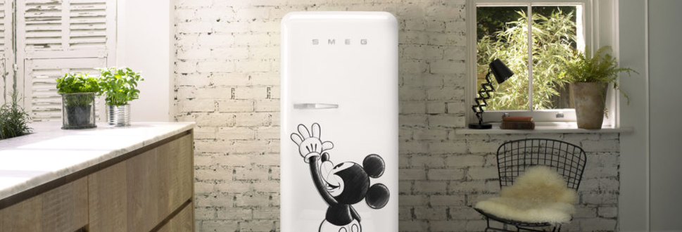 smeg-kuehlschrank-mickey-maus