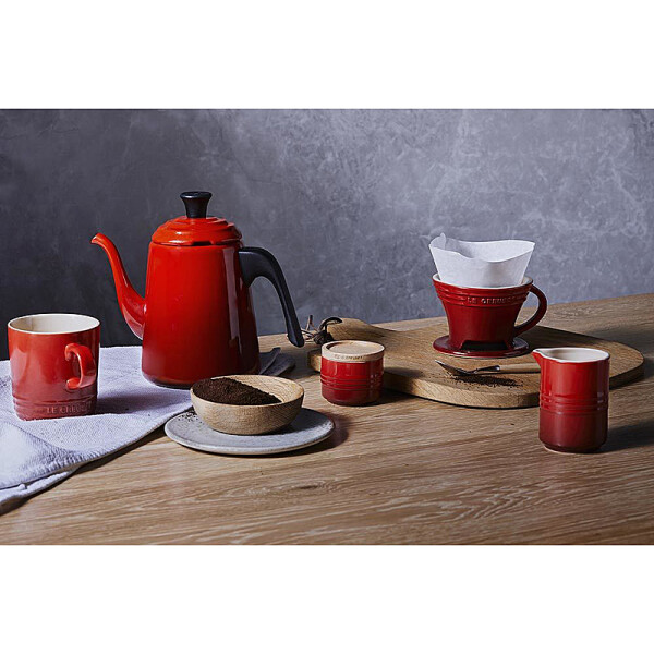 Le Creuset WASSERKESSEL DRIP 0,7L KIRSCHROT