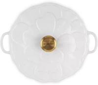 Le Creuset Gourmet-Profitopf Blume 26 cm White mit goldfarbenem Deckelknopf